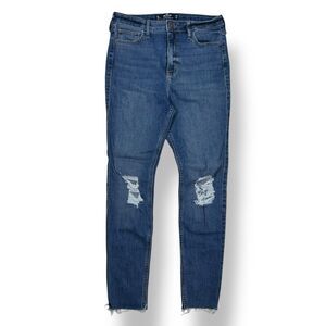 Hollister High-Rise Distressed Raw Hem Skinny Jeans‎ Medium Wash